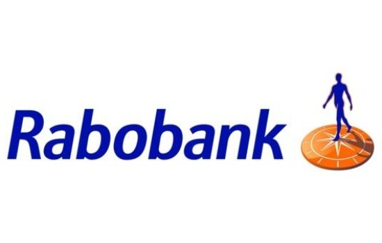 Professionele reiniging en impregnatie van stoelen bij RABOBANK, inclusief eetstoelen, kantinestoelen, bureaustoelen en vergaderzaalstoelen, uitgevoerd door ABT Cleaning met behulp van dieptereinigingstechnieken.